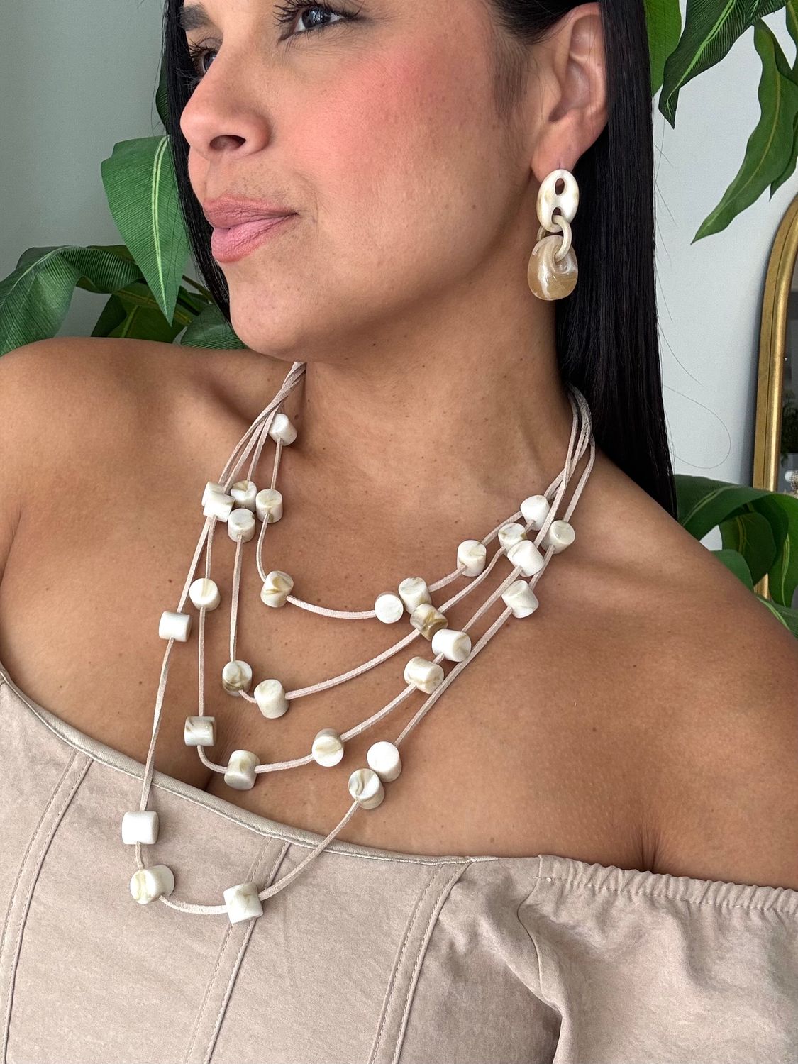Cream Casual Necklace Set