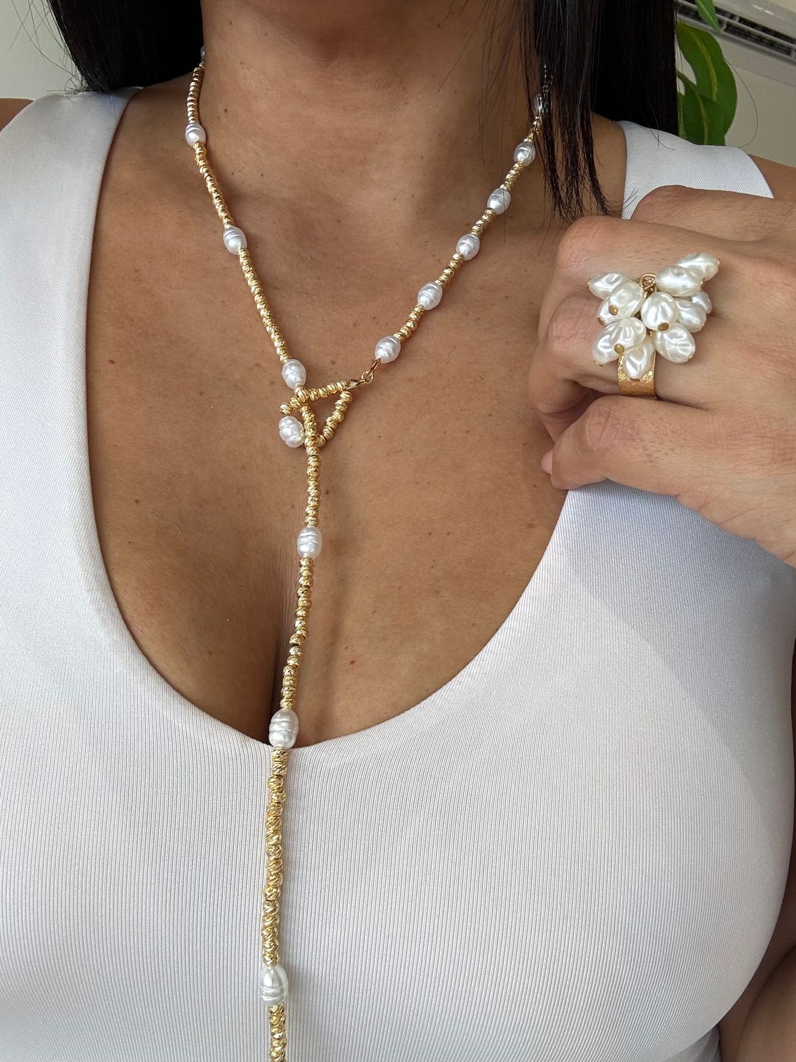 Gold &amp; Pearls Necklace Set