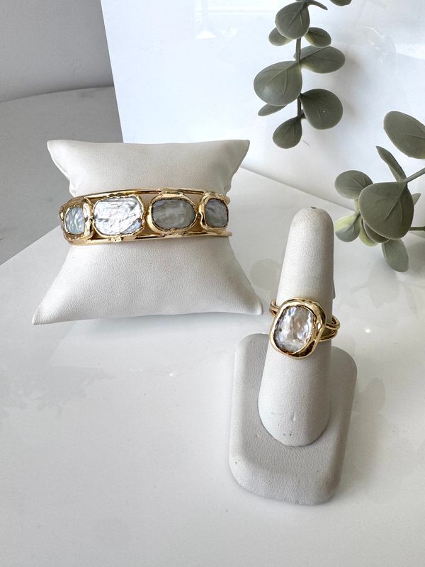 Mother of Pearl Gold Bracelet Set