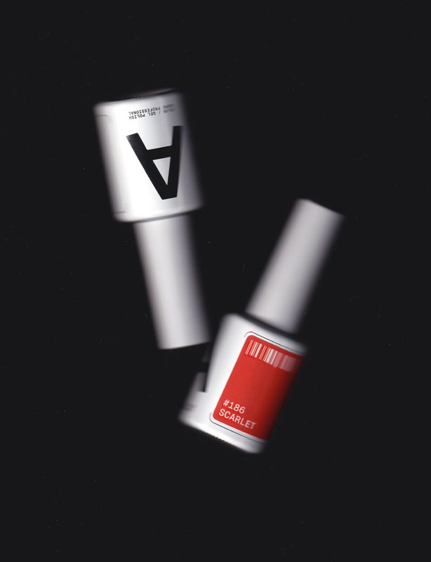 Verniz de gel Basic Palette 12ml №186 - scarlet