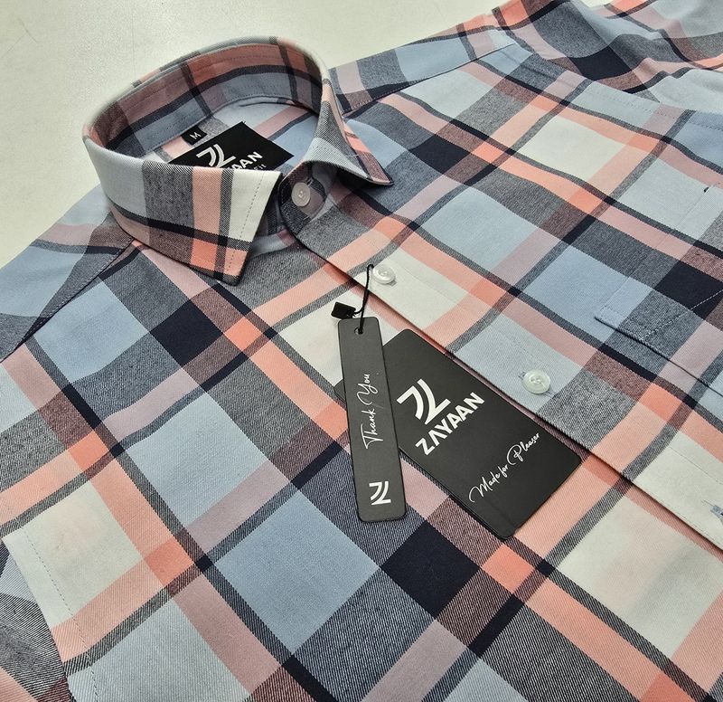 Men&#39;s Casual Shirt
