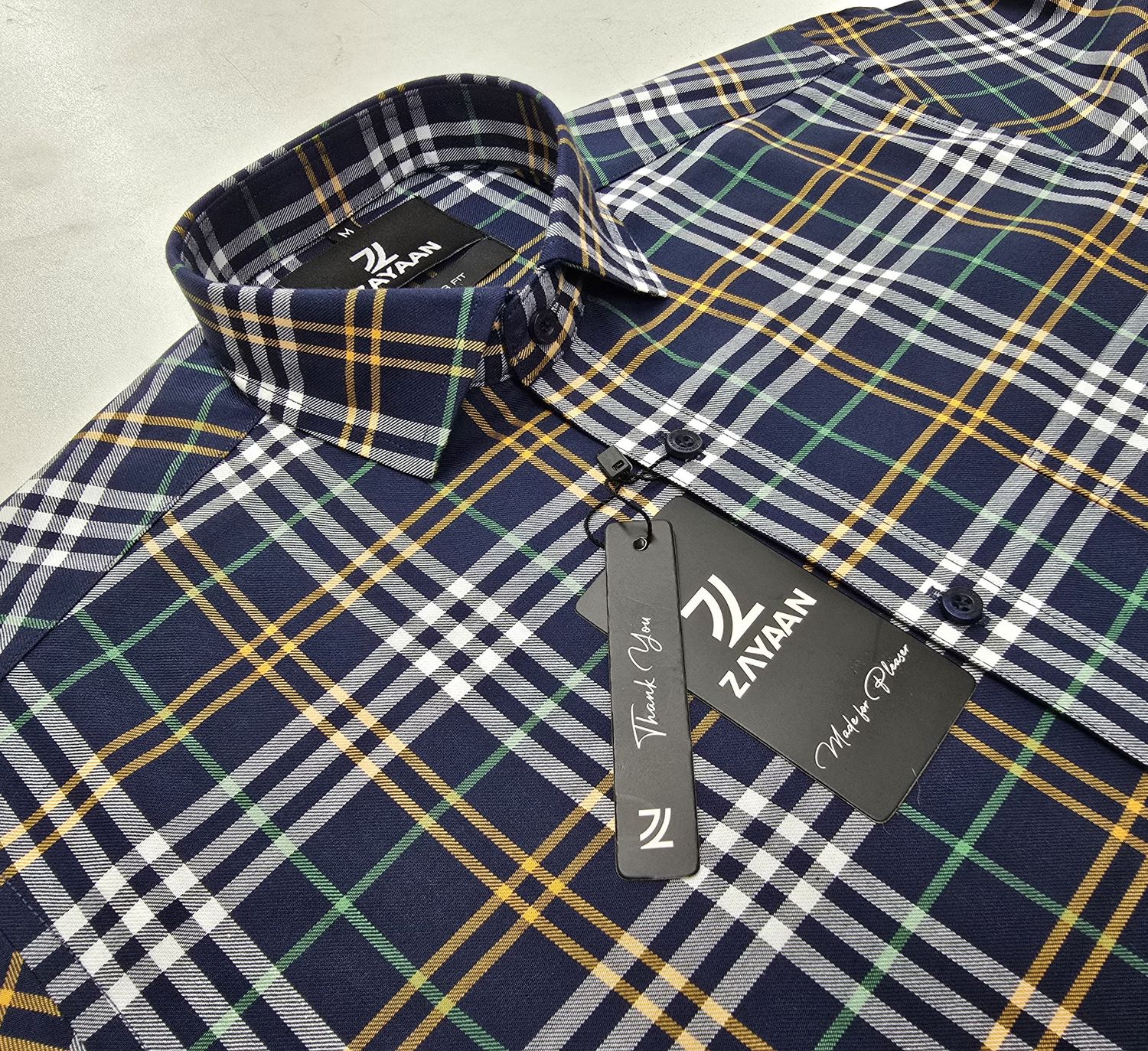 Men&#39;s Casual Shirts