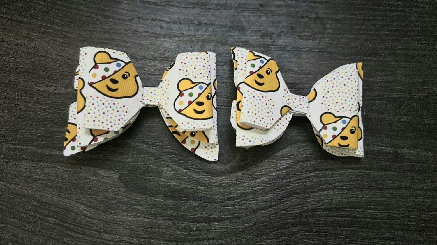 Children in need bows (set)