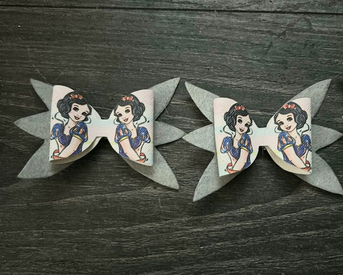 Snow White bows (set)