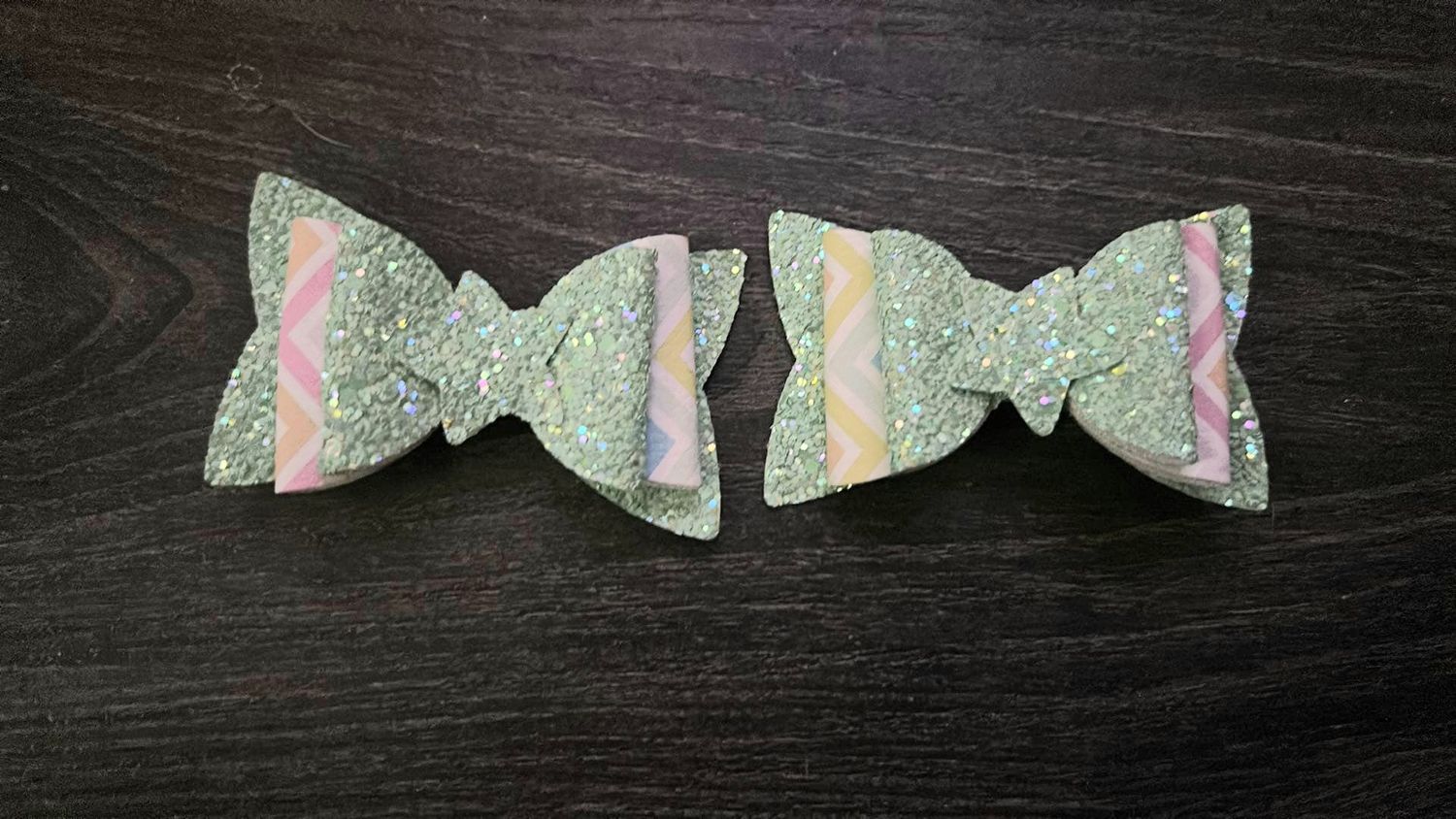 Glitter bows (set)