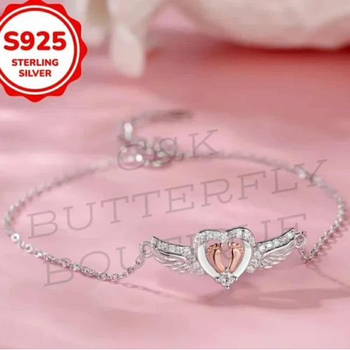 Two tone feet with heart