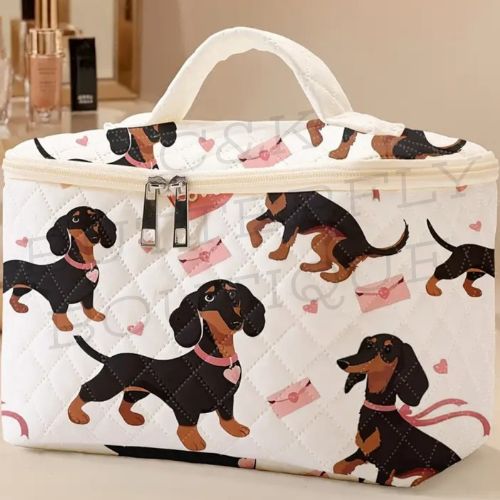 Dachshund Print Cosmetic Bag – Quilted Travel Makeup Case 💄🐾