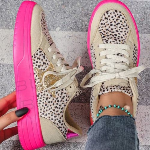 Low-top lace-up sneakers