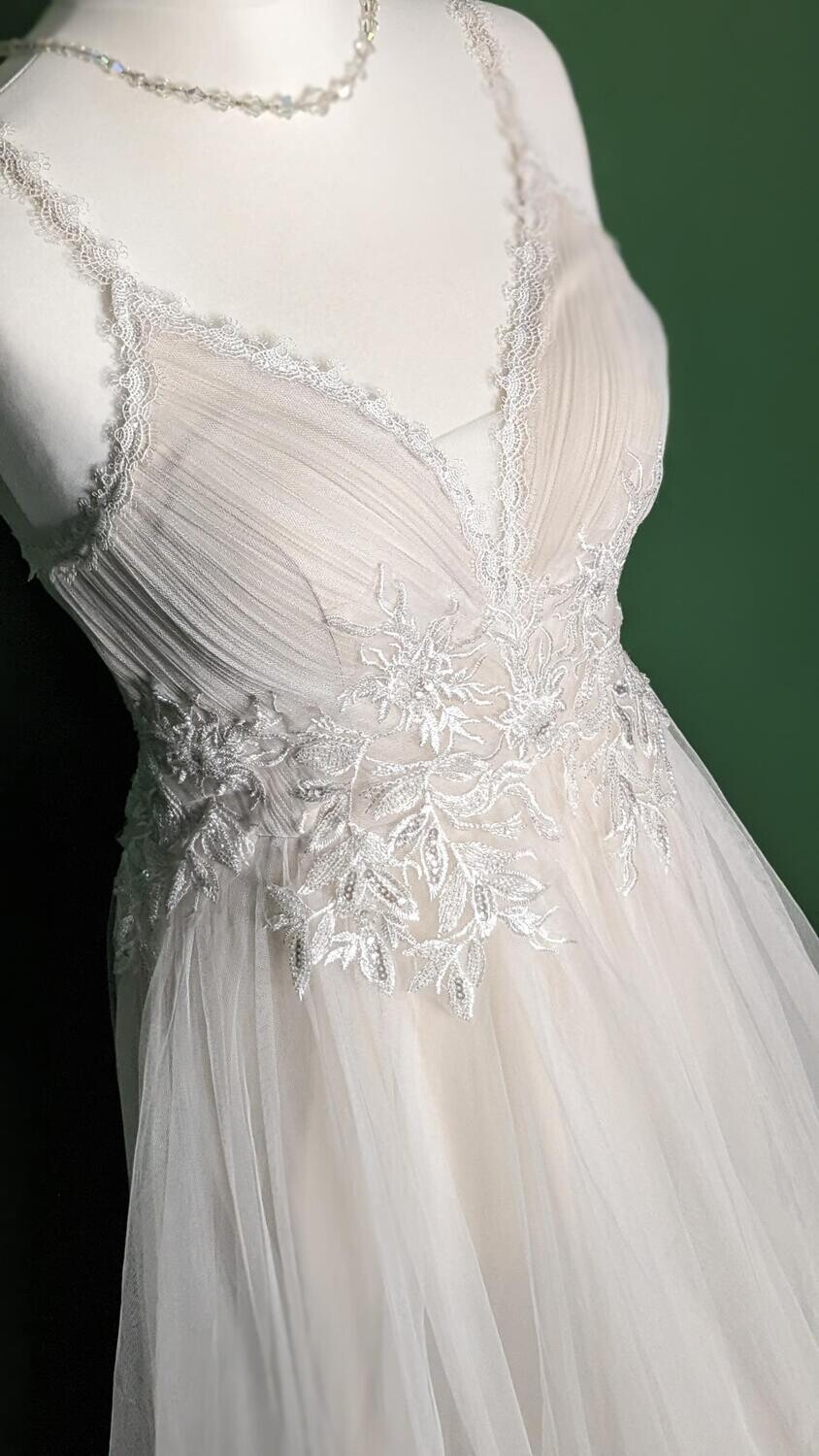 Arwen - Wedding Dress