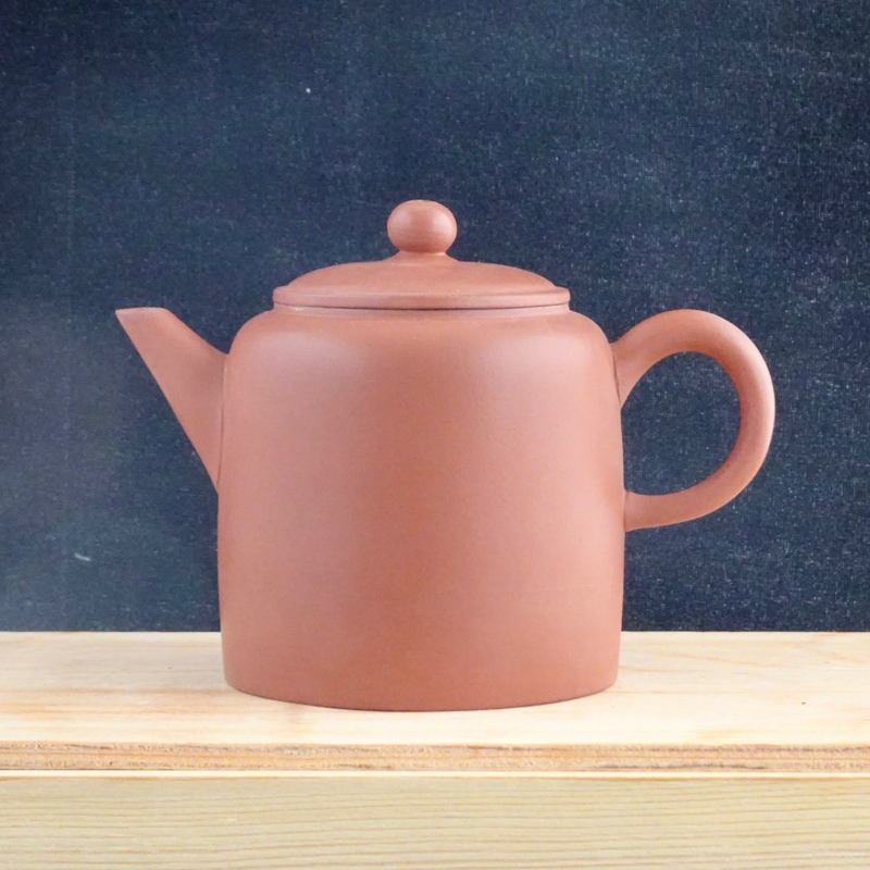 The Little Steam Kettle Teapot - two colours