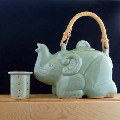Humble Elephant Tea Set (Handmade Teapot + 4 Teacups)