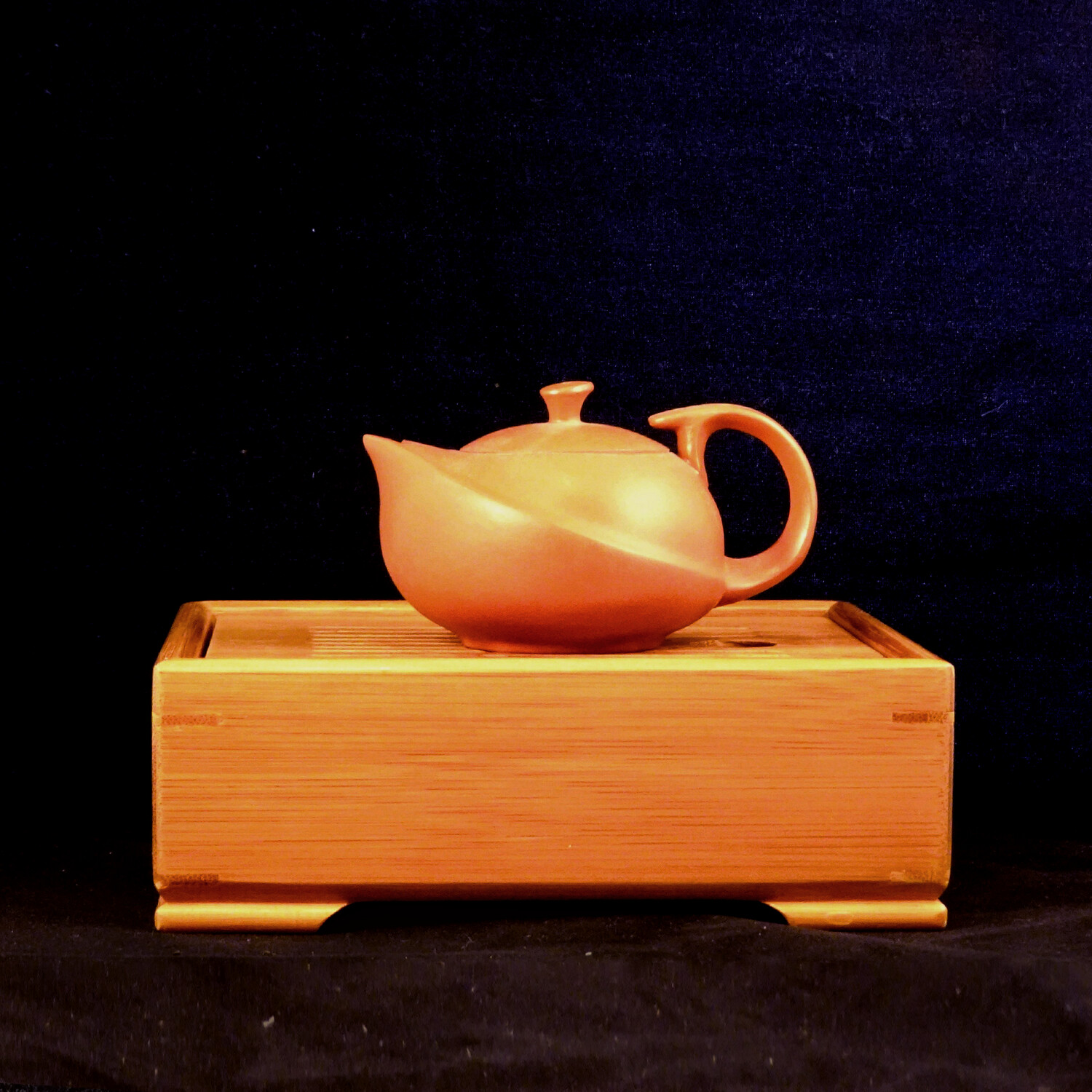 Speedboat Teapot