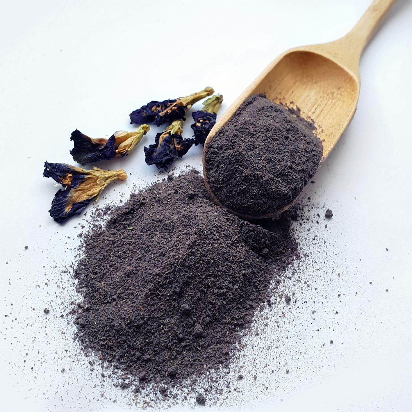 Blue Butterfly Pea Flower Powder - Easy to use natural colorant