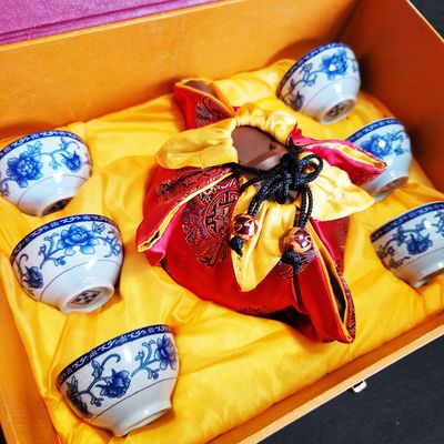 Chinese Red Clay Gong Fu Cha Tea Ceremony Set - Yixing Zisha Teapot and Porcelain Cups with Vintage Gift Box