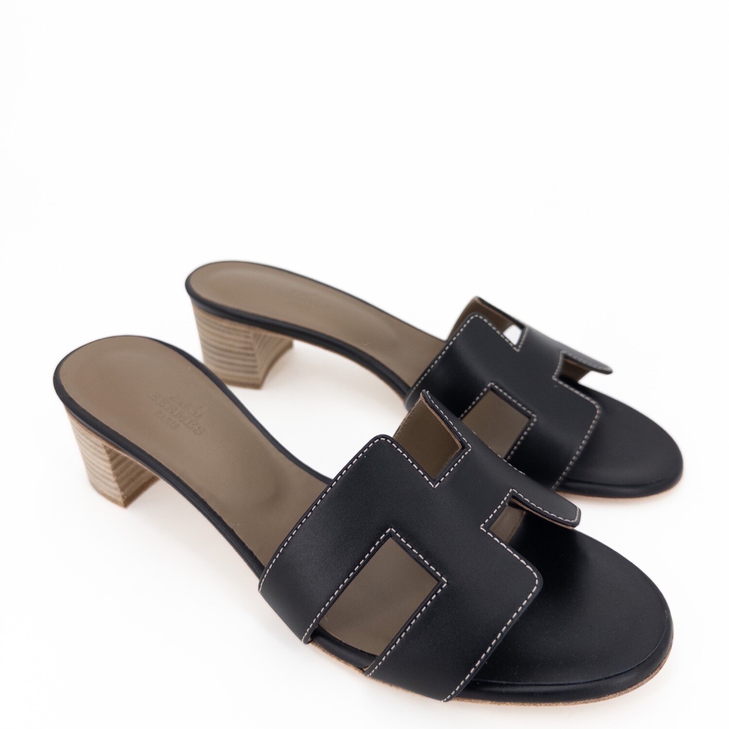Hermes Oasis Sandals Black Noir Swift Leather Contrast White Stitching Size 39