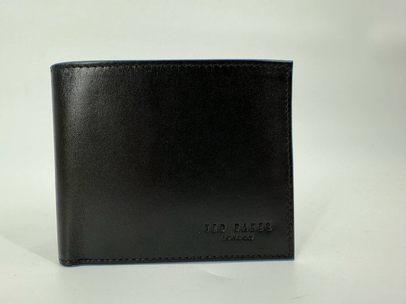 👛 Ted Baker Halfan Jet-Black Leren Portemonnee – Compacte Billfold 11 cm Zwart 🖤✨