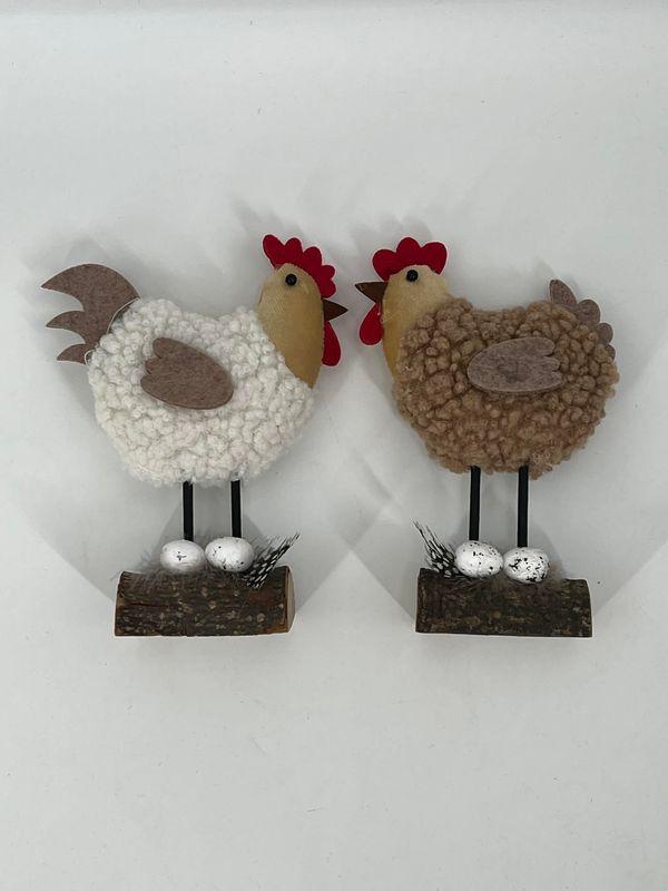 🐔  Set of 2 Decorative Chickens on Wooden Base – Rustic Easter Decoration 17 cm