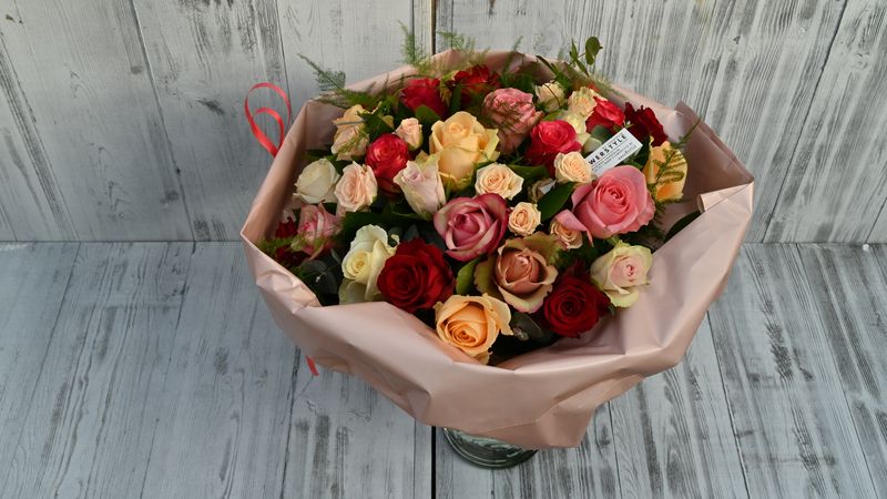 Bloemen abonnement voor 9 maanden ( € 40.00/maand)