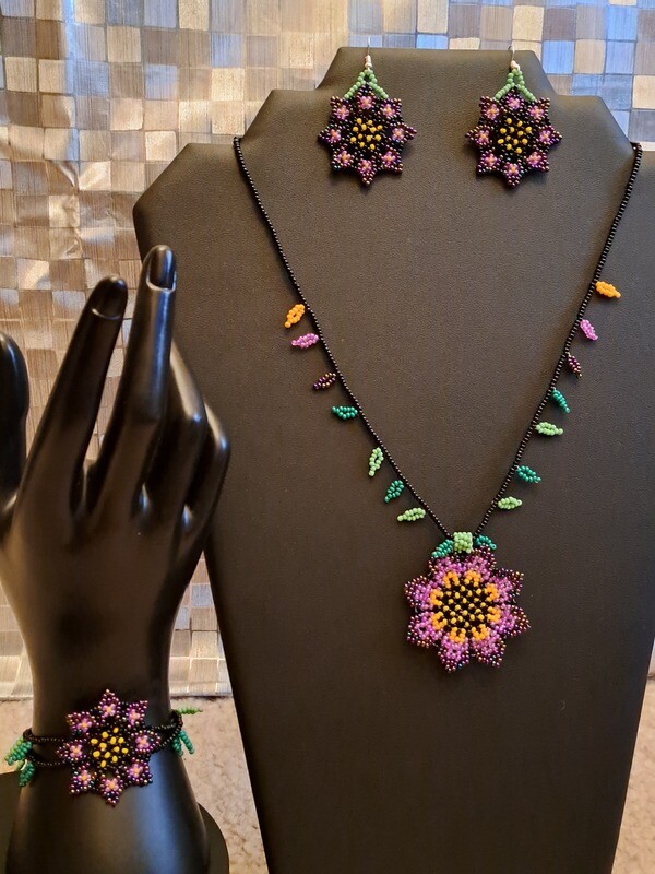 Set Bladeren ketting.