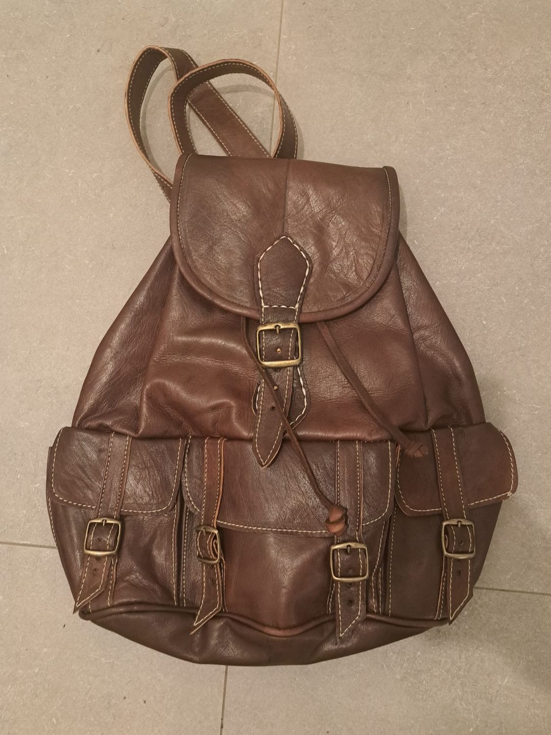 Multifunctioneel Lederen Rugzak.