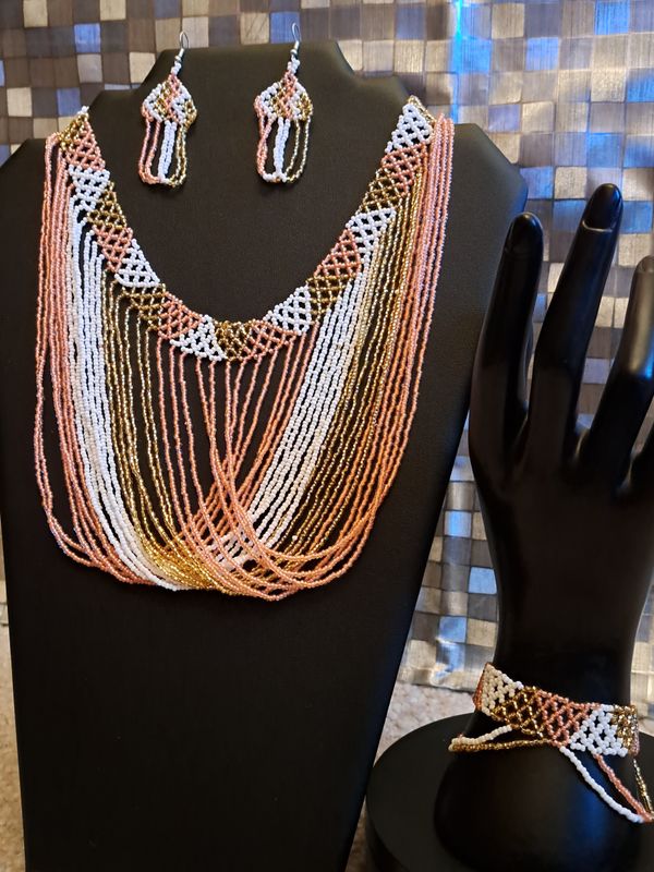 Set " HILADAS  " in verschillende kleuren.