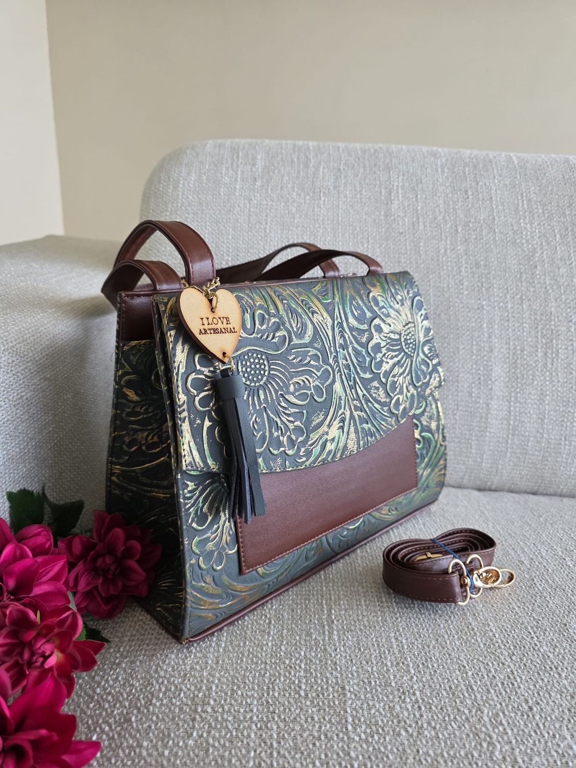 MODELO : LUCIANA