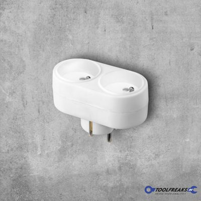 Ovale stekkerdoossplitter 2x2P+E wit