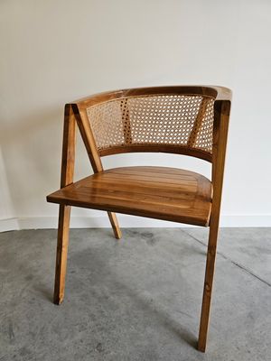 Eetkamer stoel.