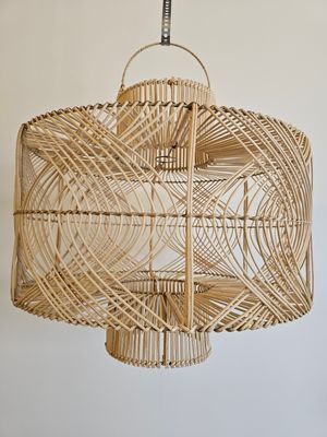 Rotan luchter Silang.