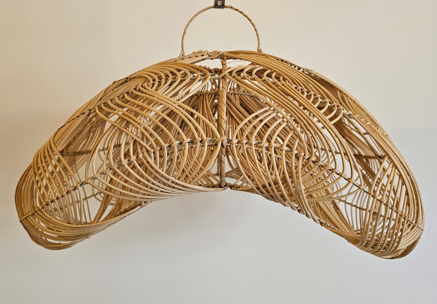 Rotan luchter Closed Silang.