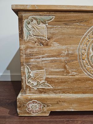 Houten kist groot.