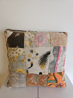 Vierkant kussen uit de Lulu collectie. Klein.