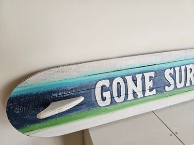 Surfbord Gone surfing.