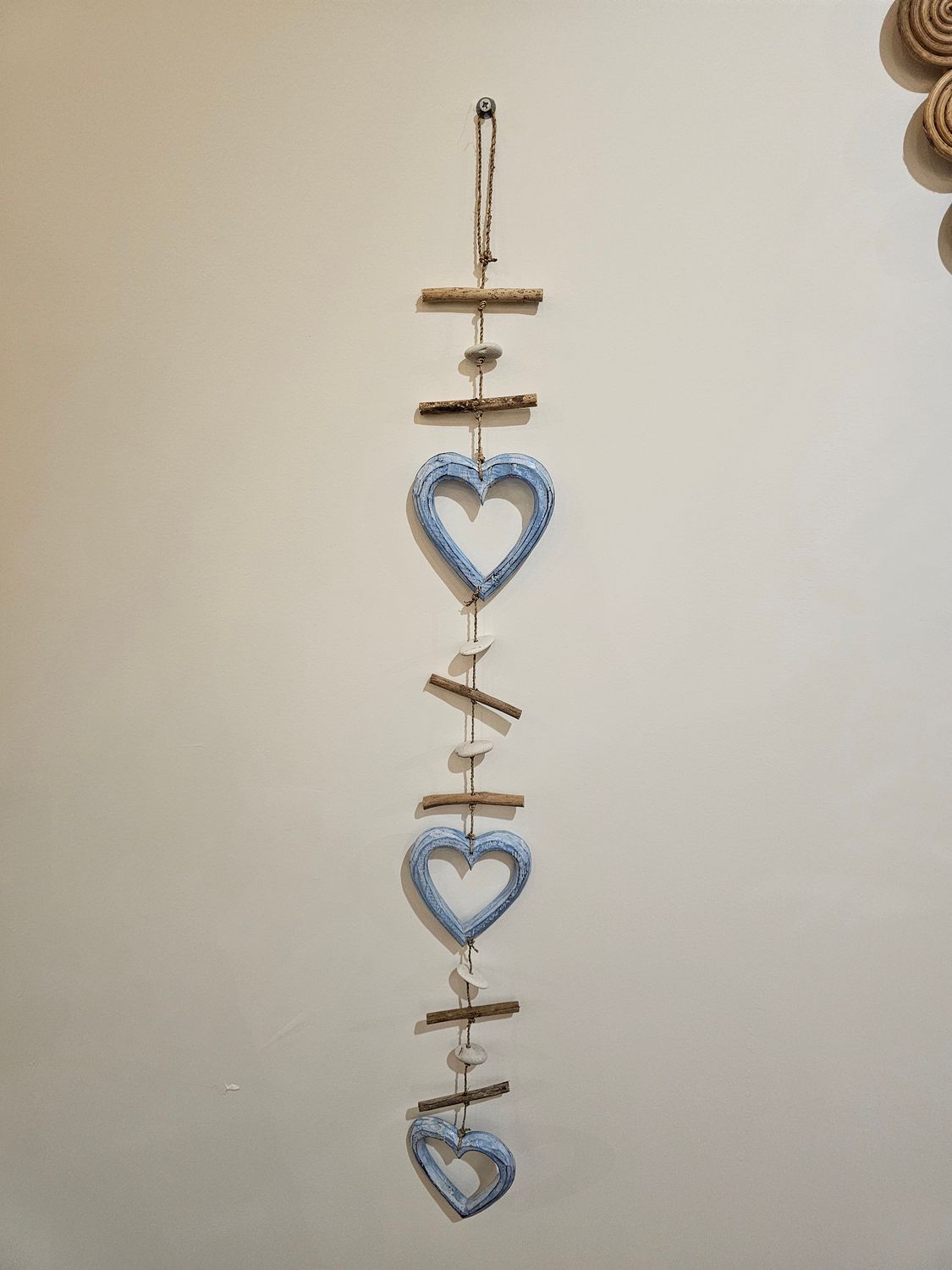 Hanger hart open.