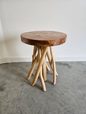 Tuinset Ratug. Tafel + 4 krukken.