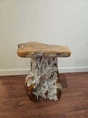 Set massieve wortel tafel +  krukken.