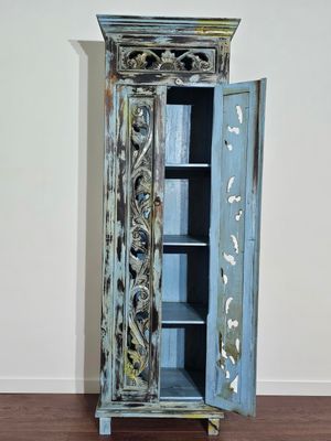Hoge kast