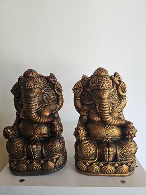 Ganesha zittend.