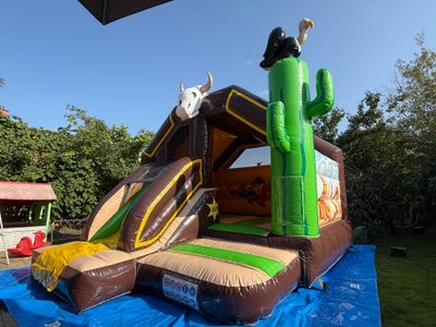 VERHUUR SPRINGKASTELEN