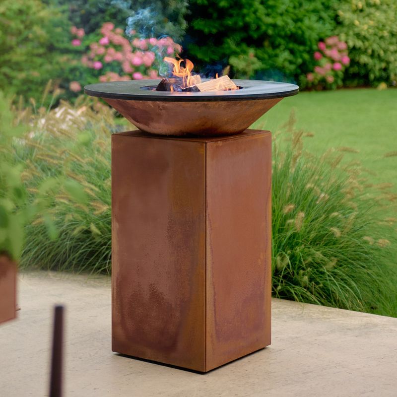 OFYR 75 Corten buitenkeuken op terras, roestbruin staal, MeatMan Rillaar