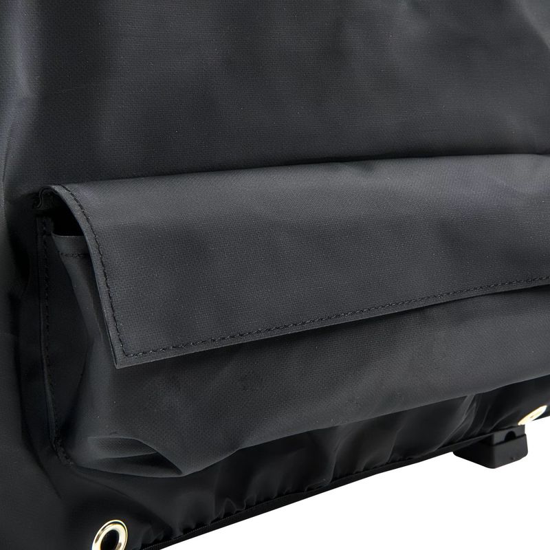 Detail Traeger Ranger grillhoes materiaal sluiting en pasvorm Ranger