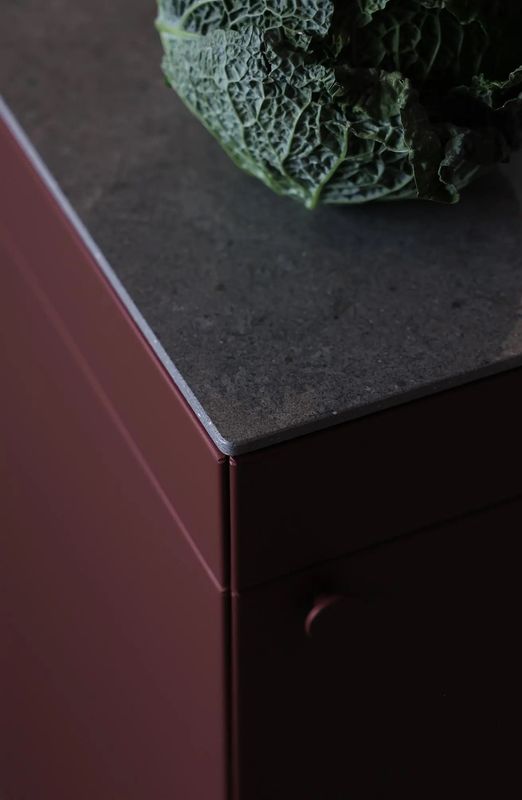 OFYR Signature Mise en Place 100 Red Terra