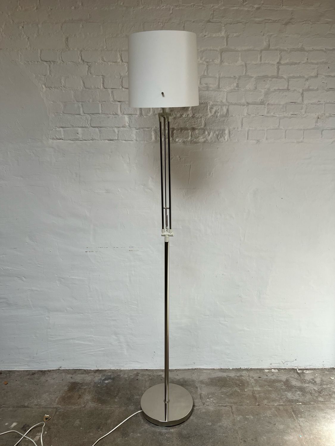 Moderne Staande Lamp met Witte Kap
