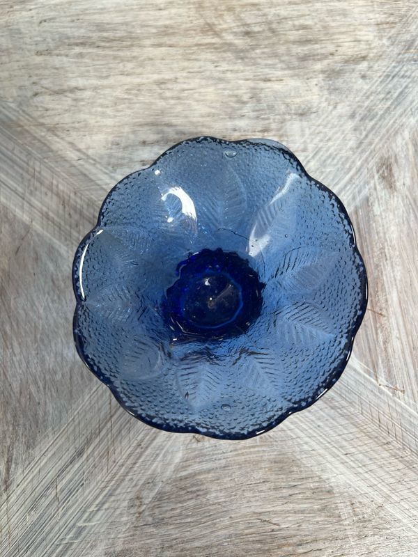 Set van twee blauwe glazen kaarsenhouders