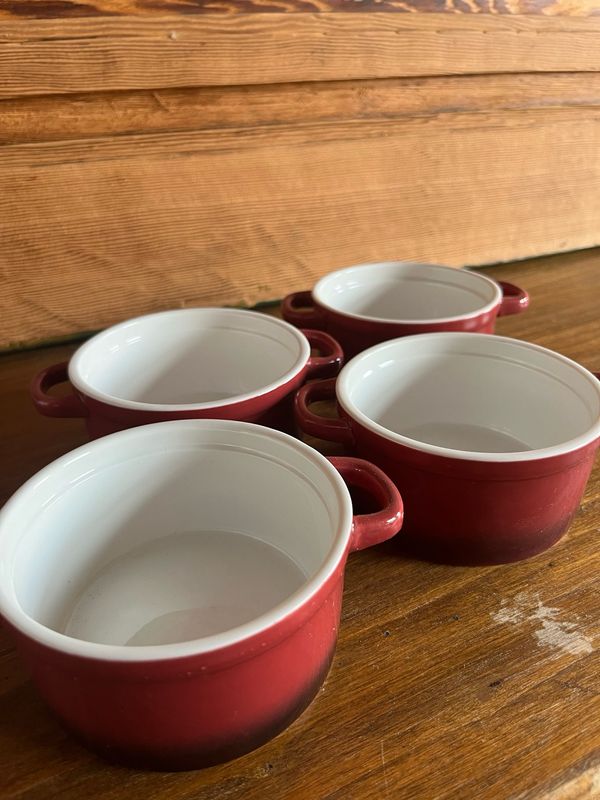 *Set van 4 keramische mini-stoofpotten