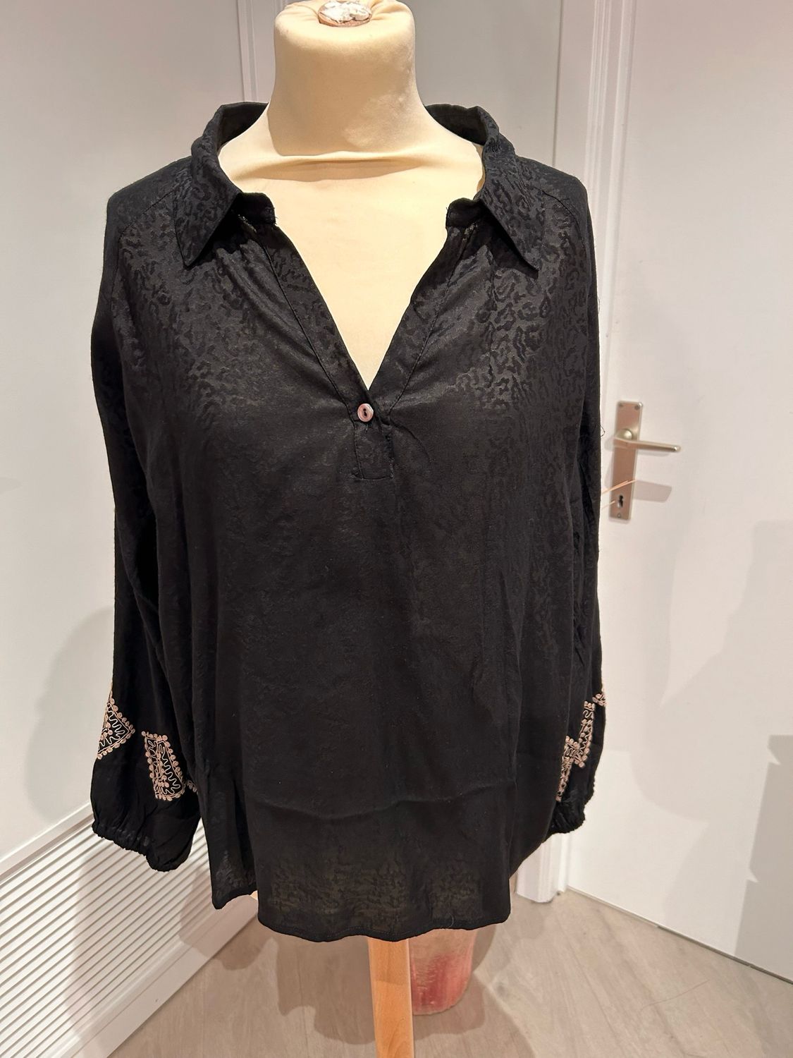 Bindi blouse