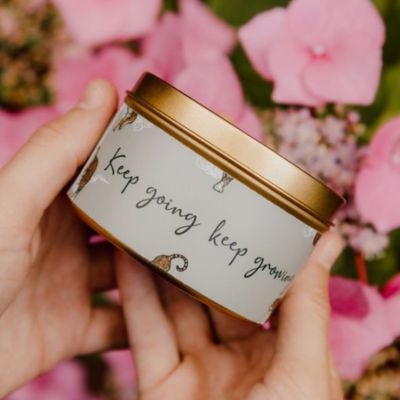 Quote kaars in gouden blik – Keep going keep growing