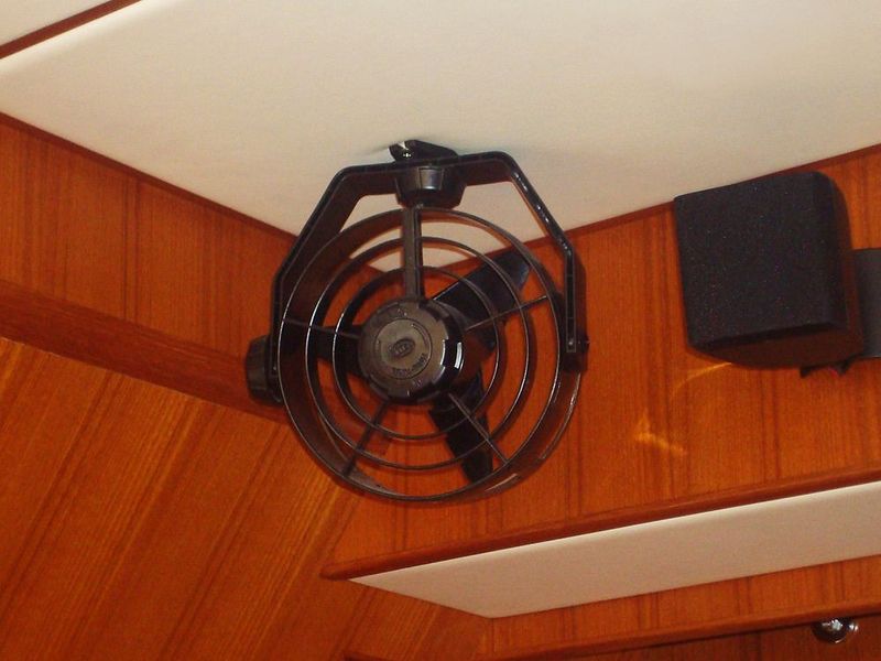 Ventilator - Hella Marine 12 Volt - Witte Behuizing