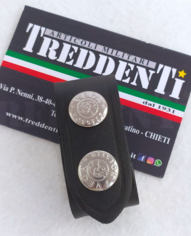 Distanziale in pelle con doppio bottone