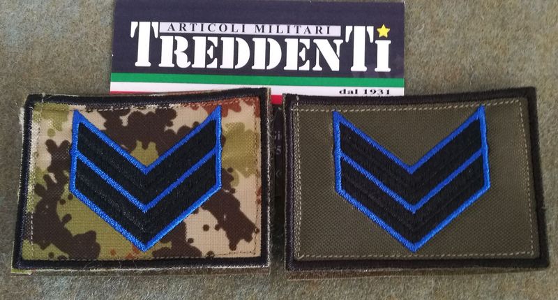 Grado velcro per caporale VFP4 Esercito Italiano EI. Fondo verde o vegetato